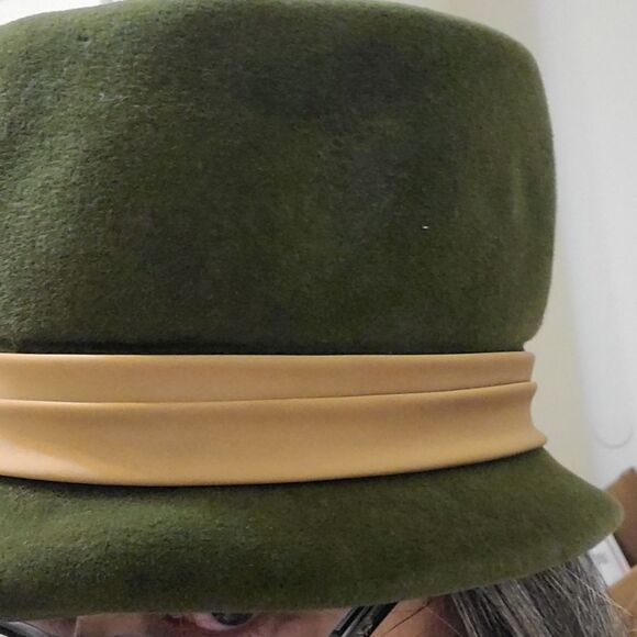 Jean Arlett creations vintage hats